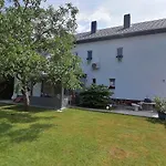 Apartament In 19405