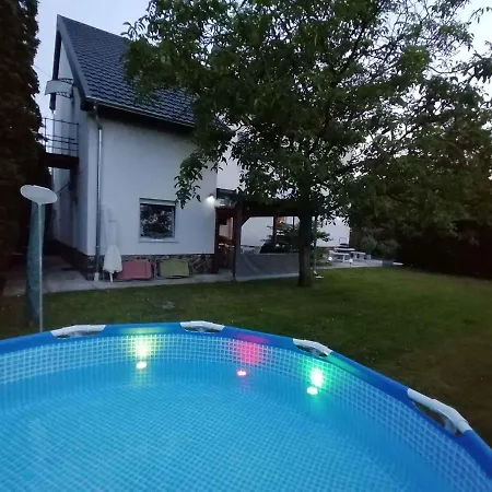 Apartment In 19405 *